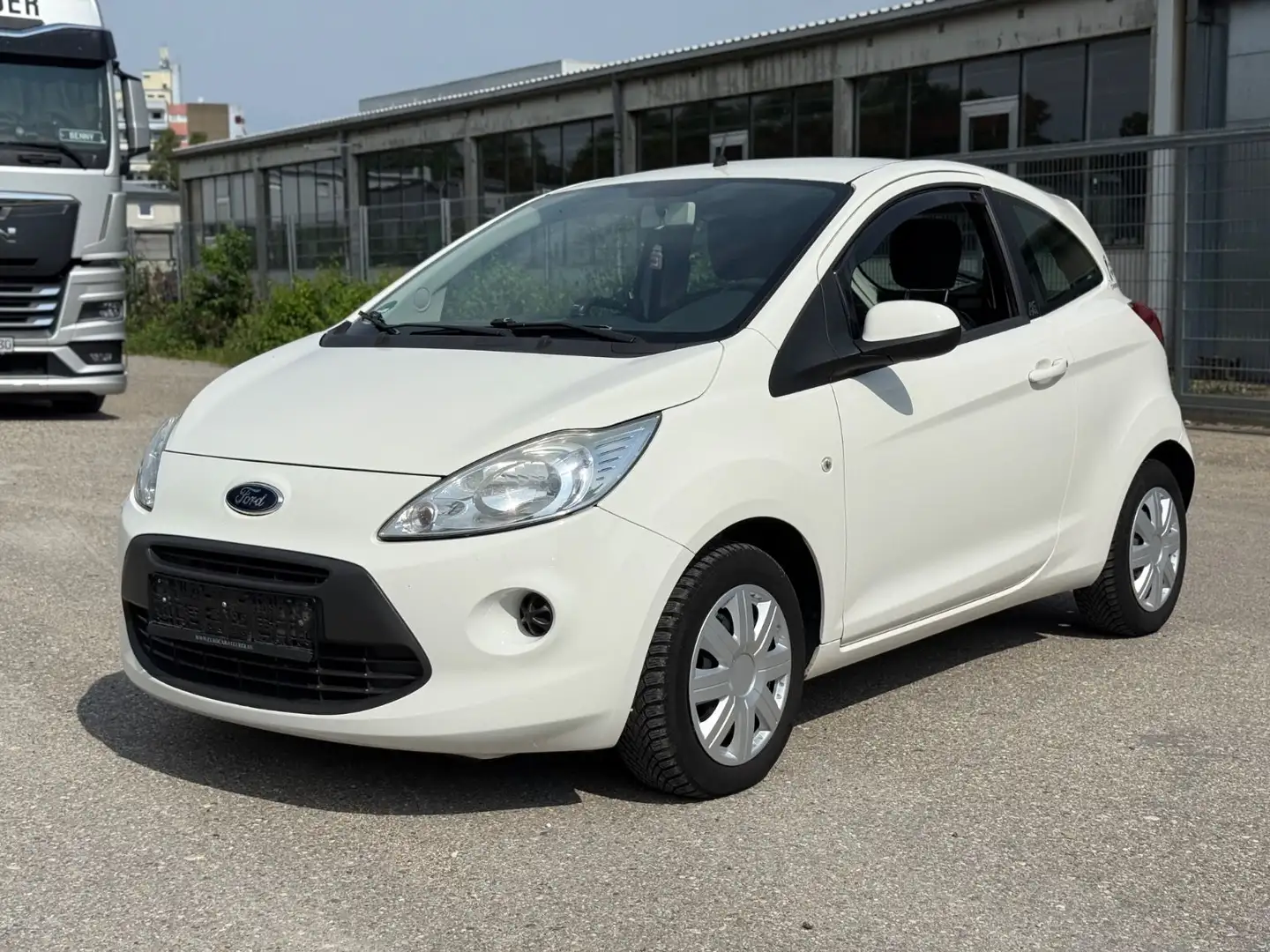 Ford Ka/Ka+ Trend 1.2 Klima Euro5 Beige - 1