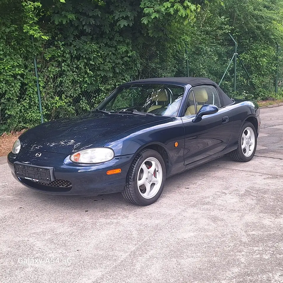Mazda MX-5 MX5 Cabriolet 1.6i, foto 1