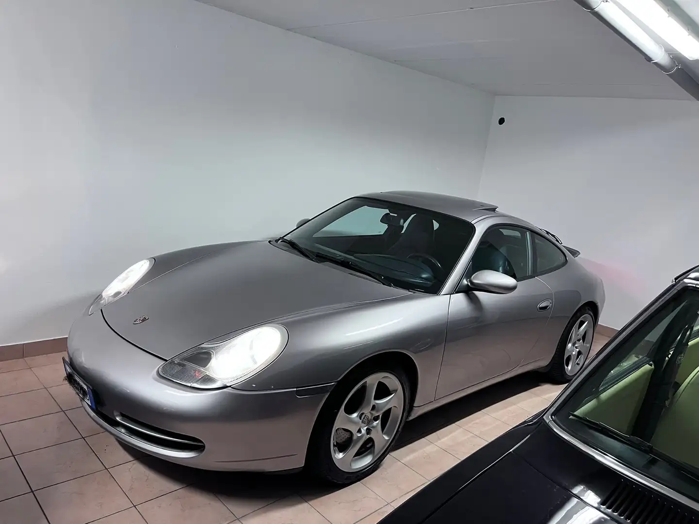 Porsche 911 MOTORE NUOVO CON 57.000 KM Coupe 3.4 Carrera Grigio - 2