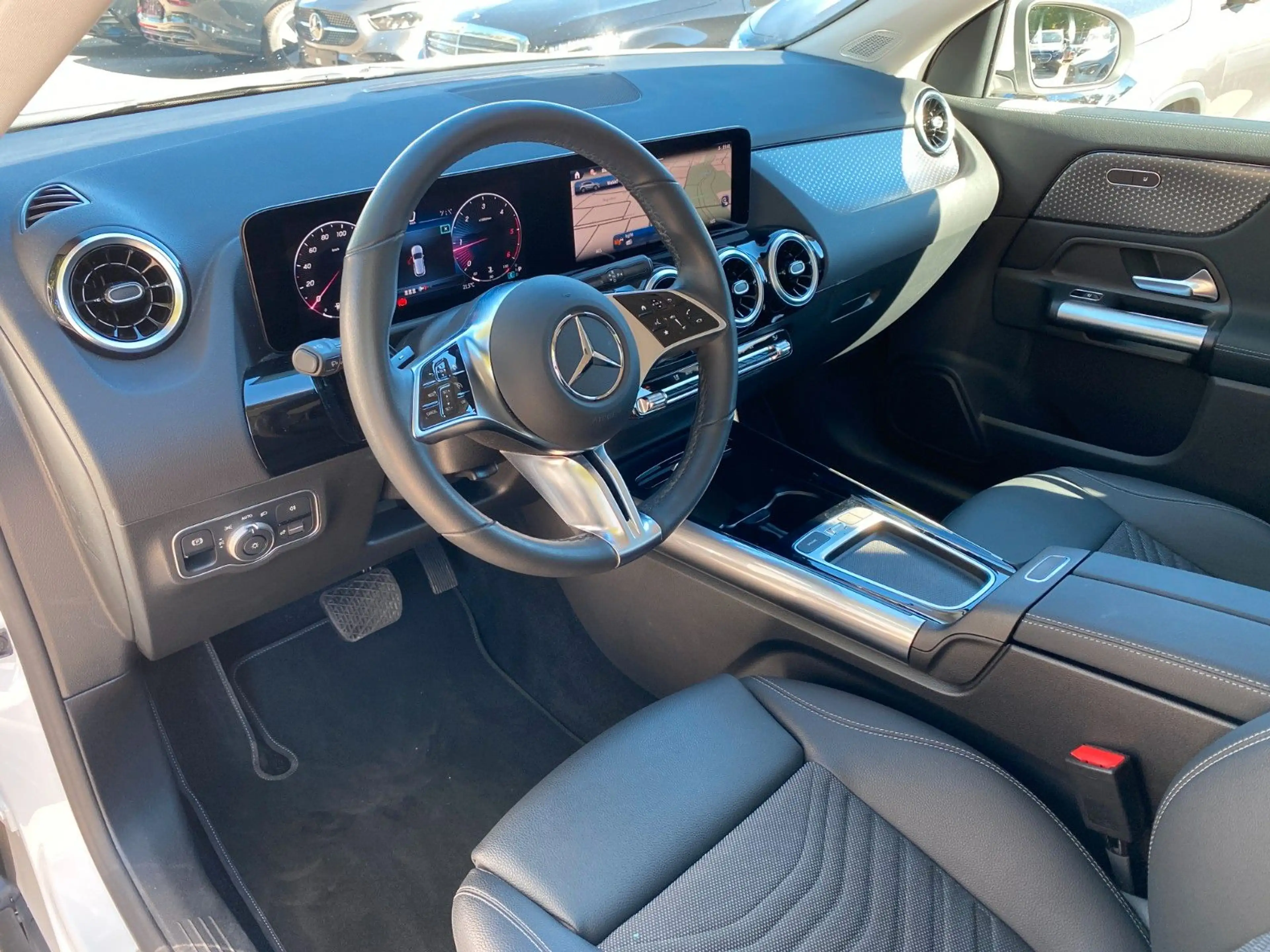 Mercedes-Benz GLA 180 d Progressive Adv/Spur/Kamera/LED/8G-DCT — photo 15