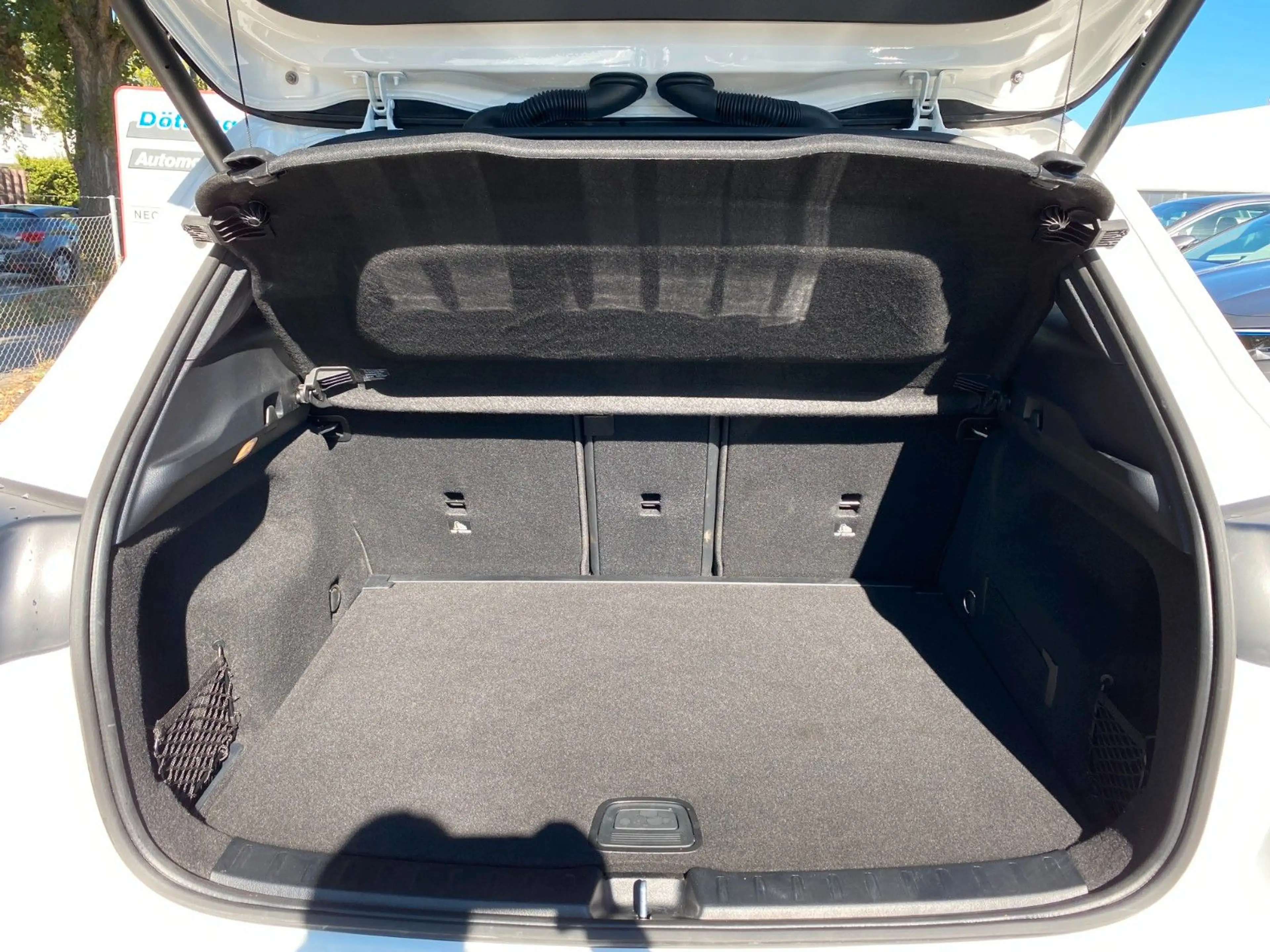 Mercedes-Benz GLA 180 d Progressive Adv/Spur/Kamera/LED/8G-DCT — photo 12