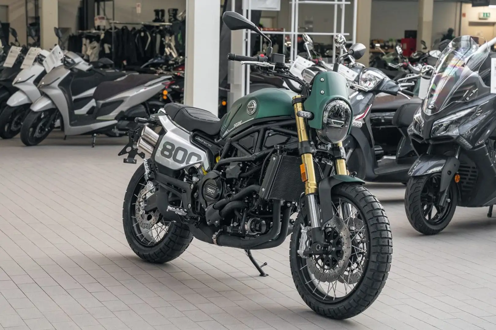 Benelli Leoncino 800 Trail ABS, sofort lieferbar Grün - 2