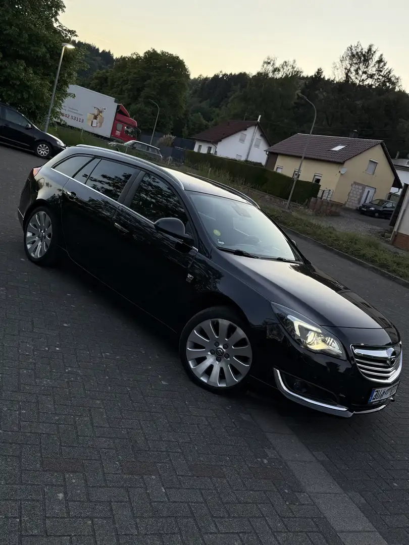Opel Insignia 2.0 Bi Turbo CDTI Sports Tour. Aut. Sport - 2