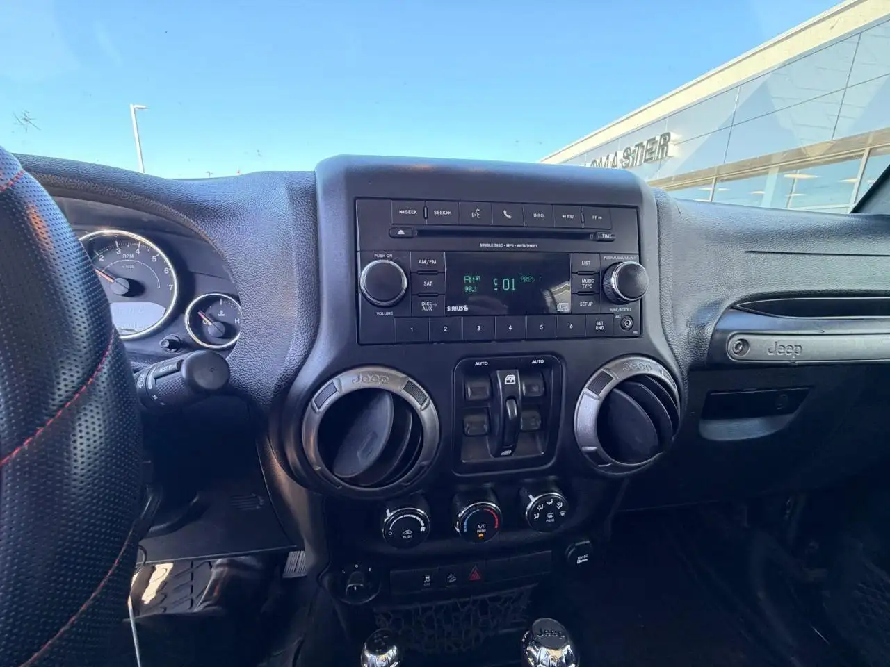 Jeep Wrangler снимка Jeep Wrangler