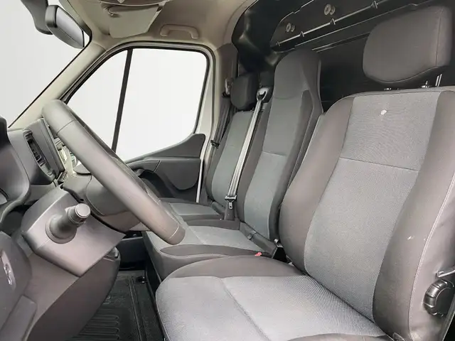 Renault Master view 12
