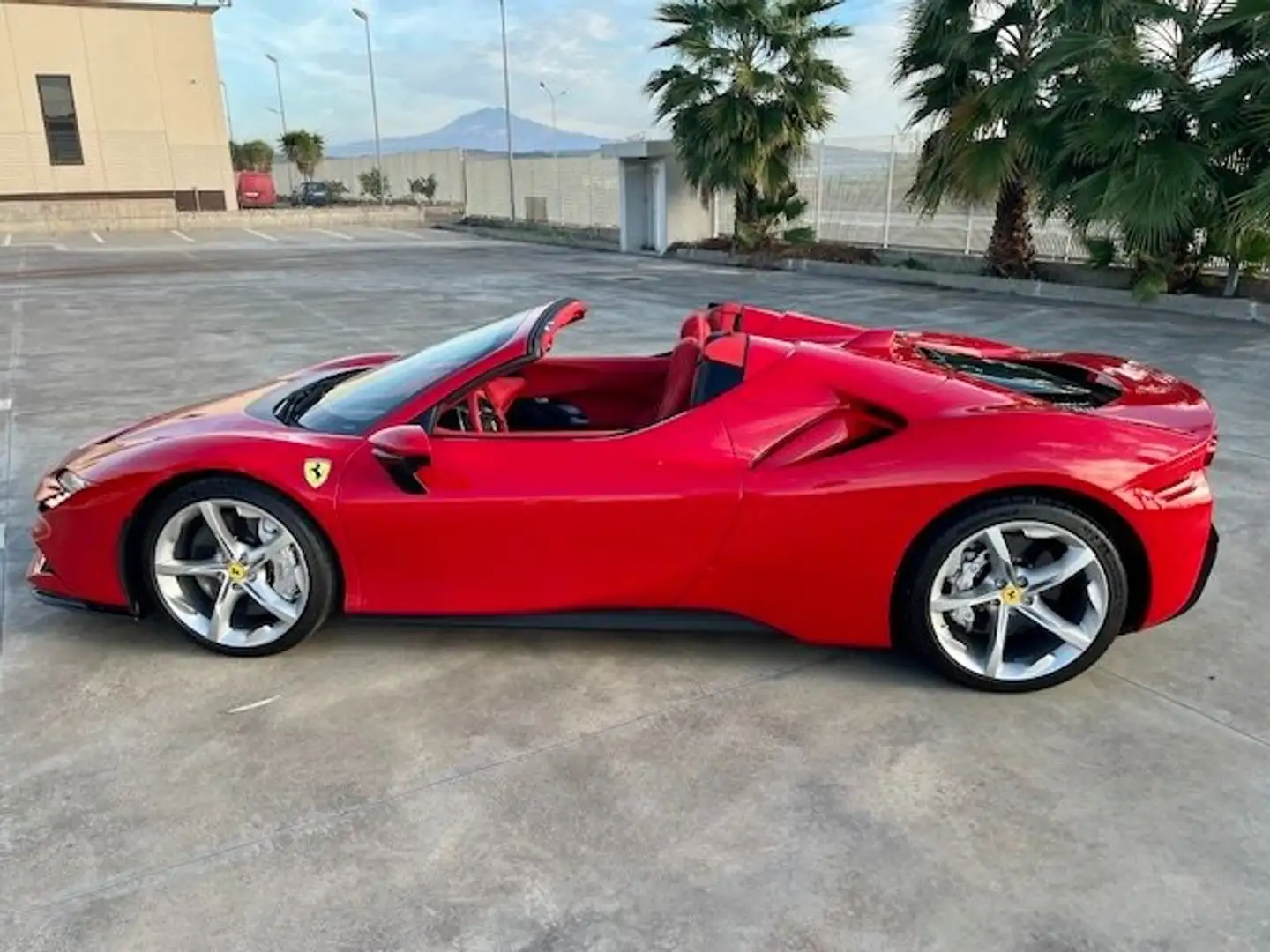 Ferrari SF90 Spider SF90 Spider UNICOPROPRIETARIO, GARANZIA, ATELIER - 2