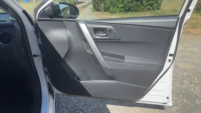 Toyota Auris view 22