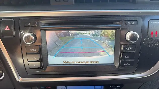 Toyota Auris view 23