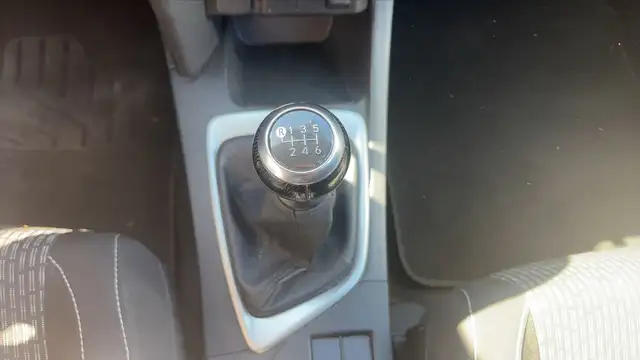 Toyota Auris view 28