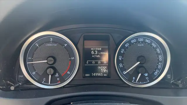 Toyota Auris view 12