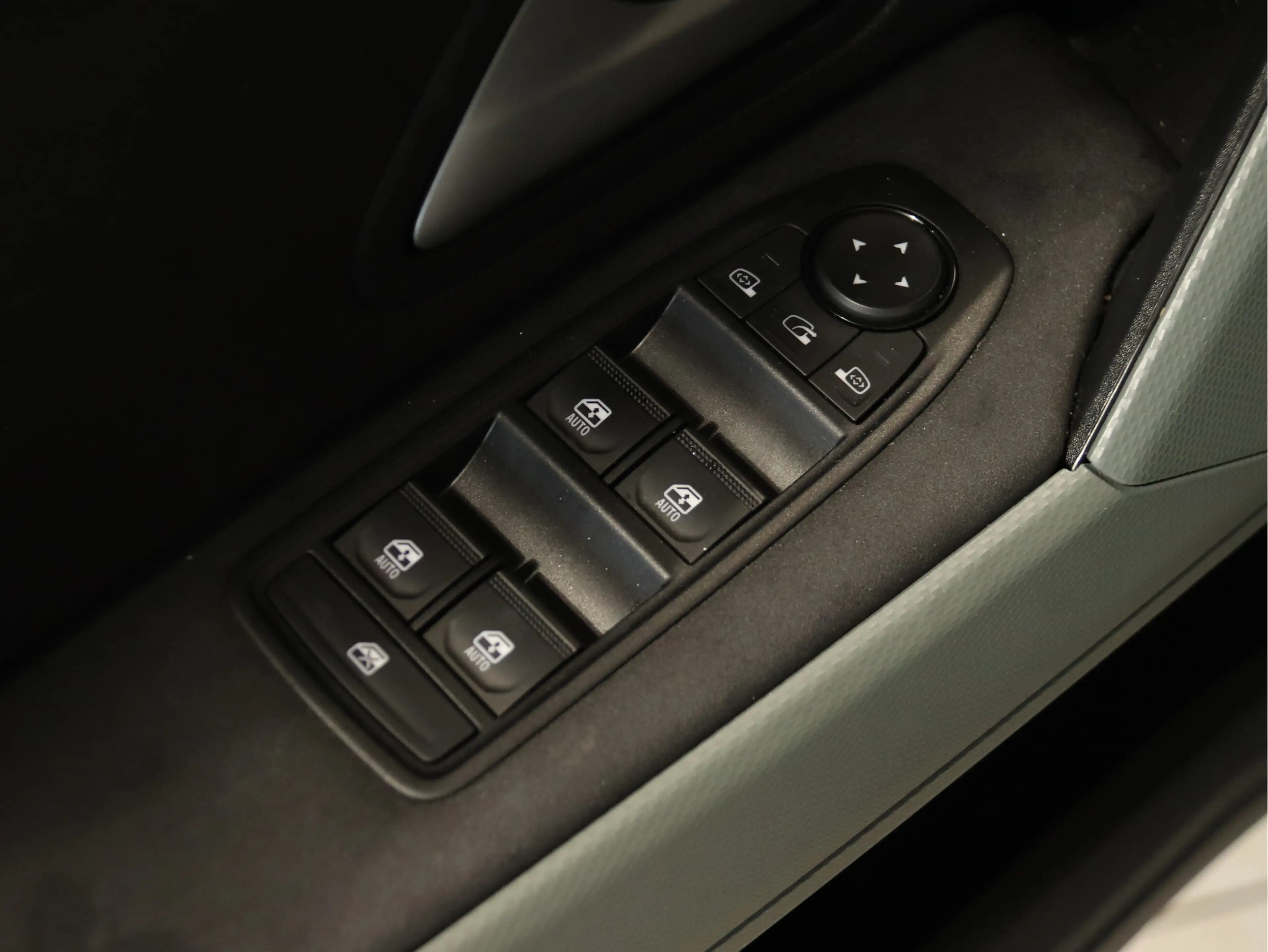 Dacia Bigster 1.8 Hybrid 155 Extreme AUTOMAAT / PANORAMADAK / AL — photo 10