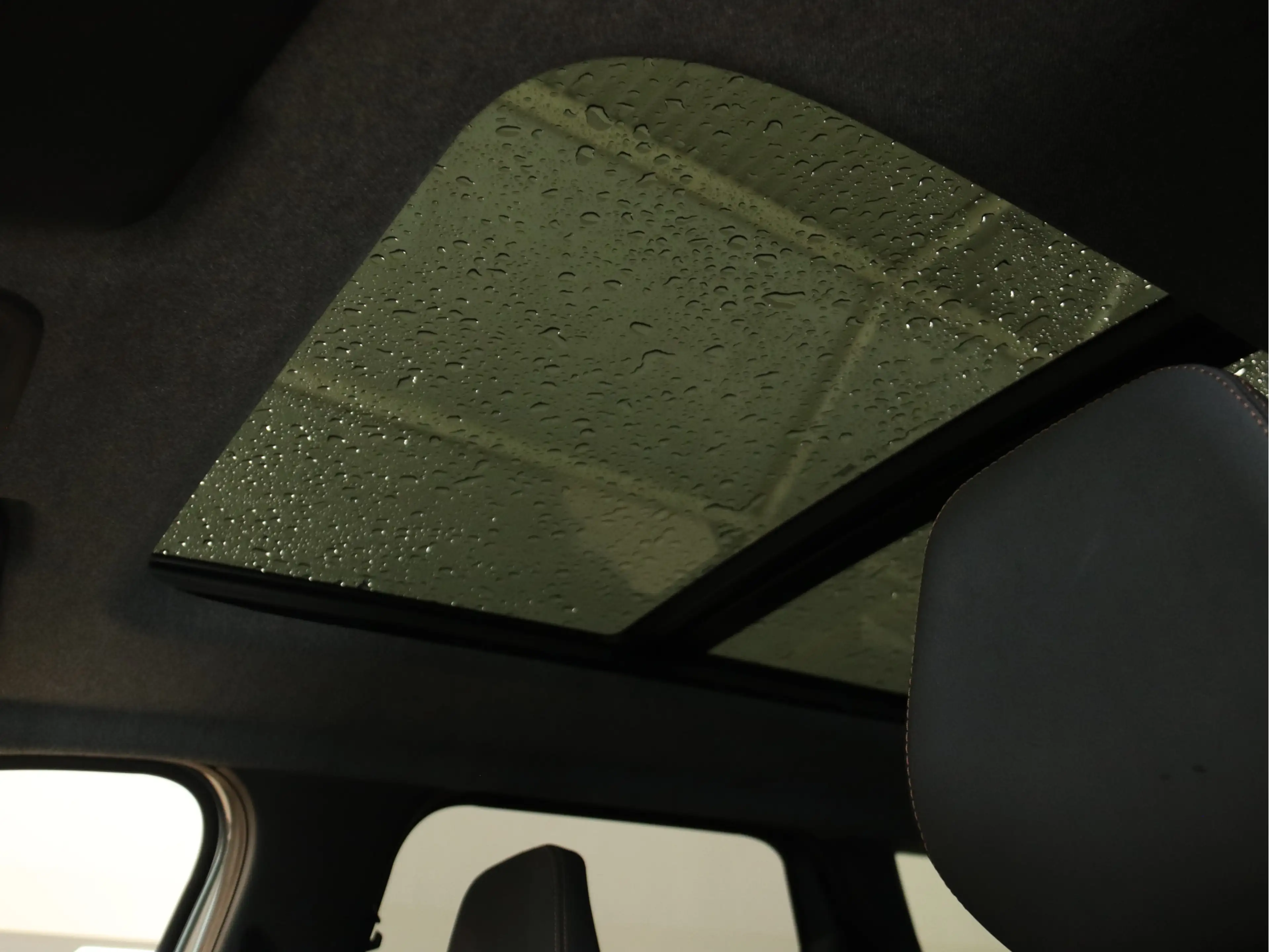 Dacia Bigster 1.8 Hybrid 155 Extreme AUTOMAAT / PANORAMADAK / AL — photo 17