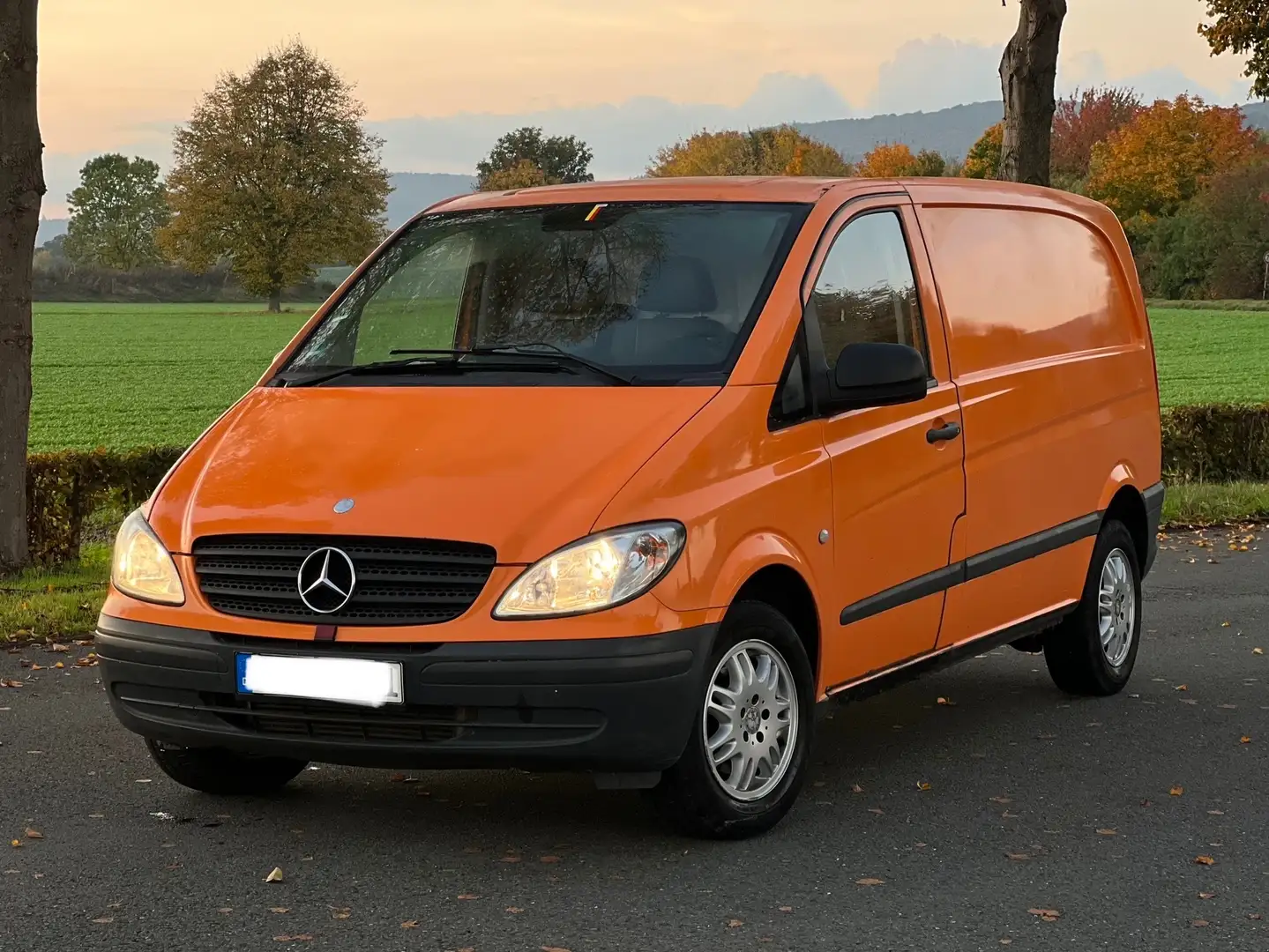 Mercedes-Benz Vito Vito 111 CDI Kompakt DPF Orange - 1