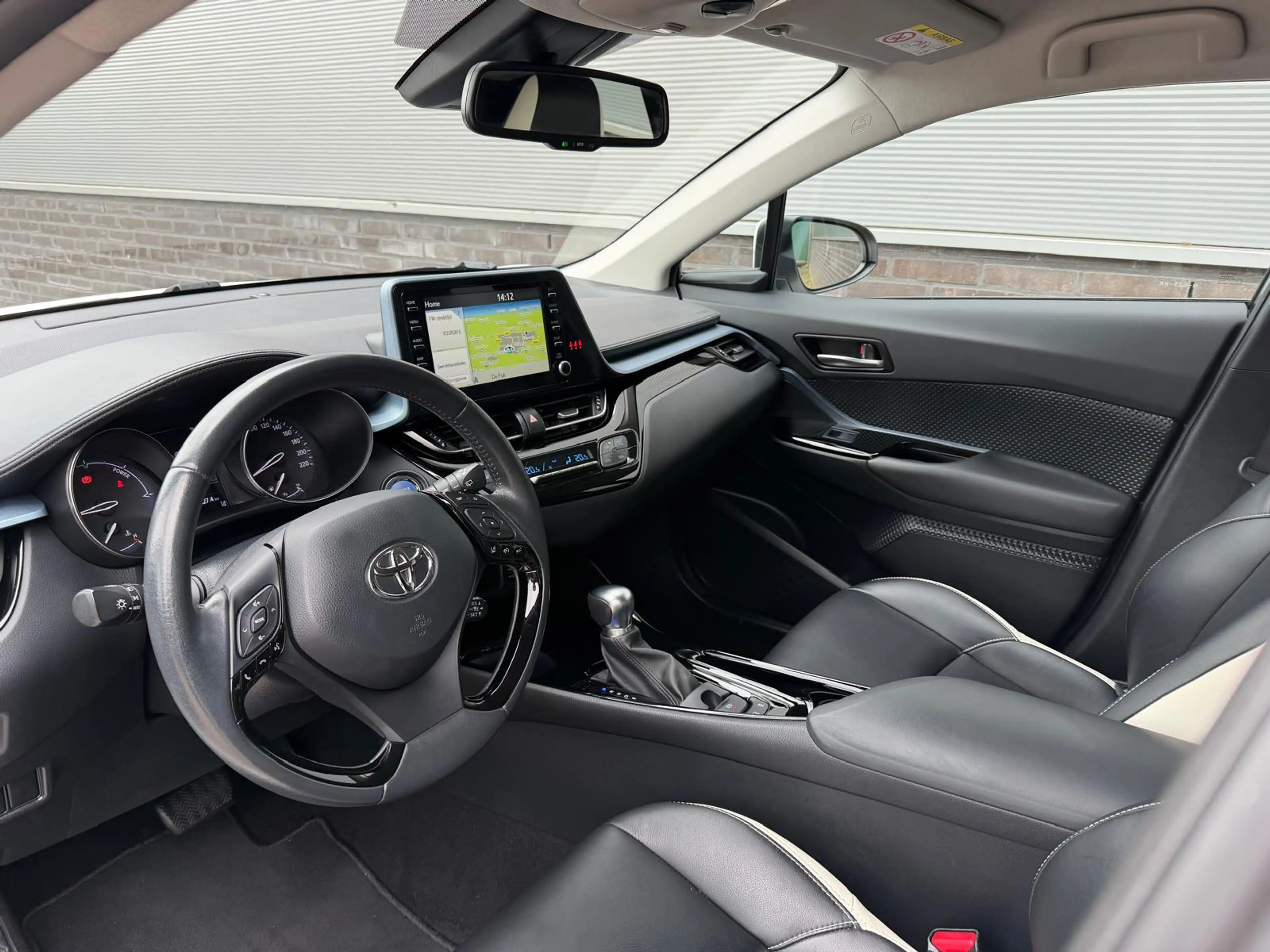 Toyota C-HR 1.8 Hybrid Dynamic TeamNL — photo 5