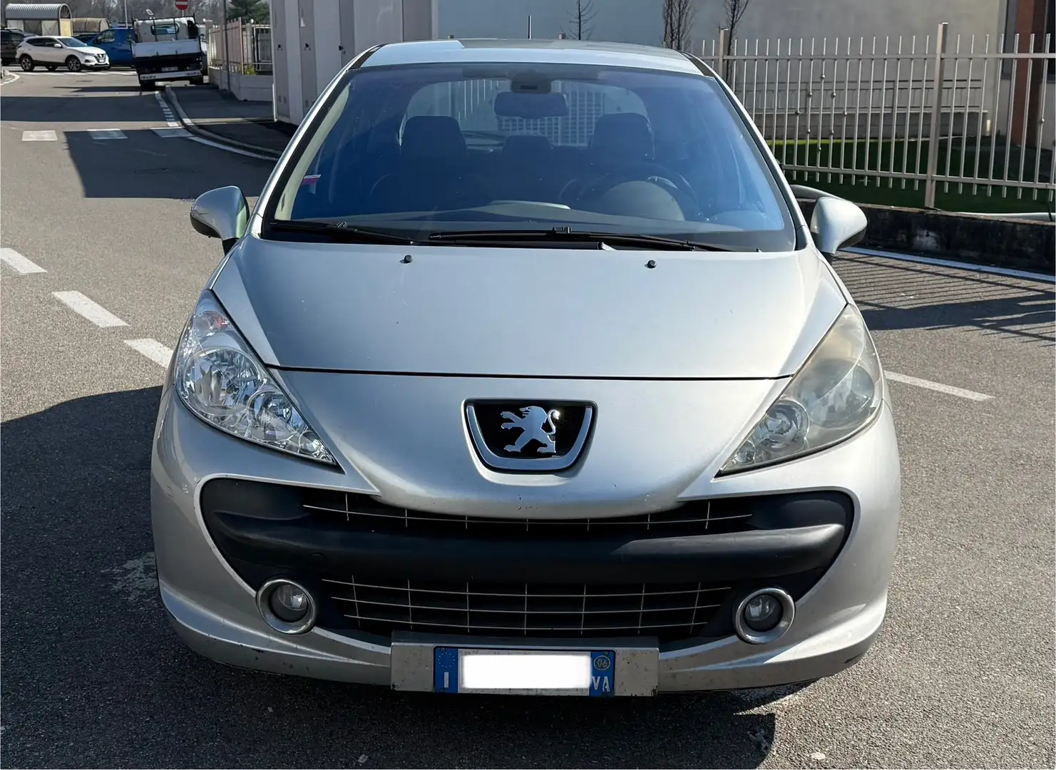 Peugeot 207 207 5p 1.6 hdi 16v XSI 110cv fap Argento - 2
