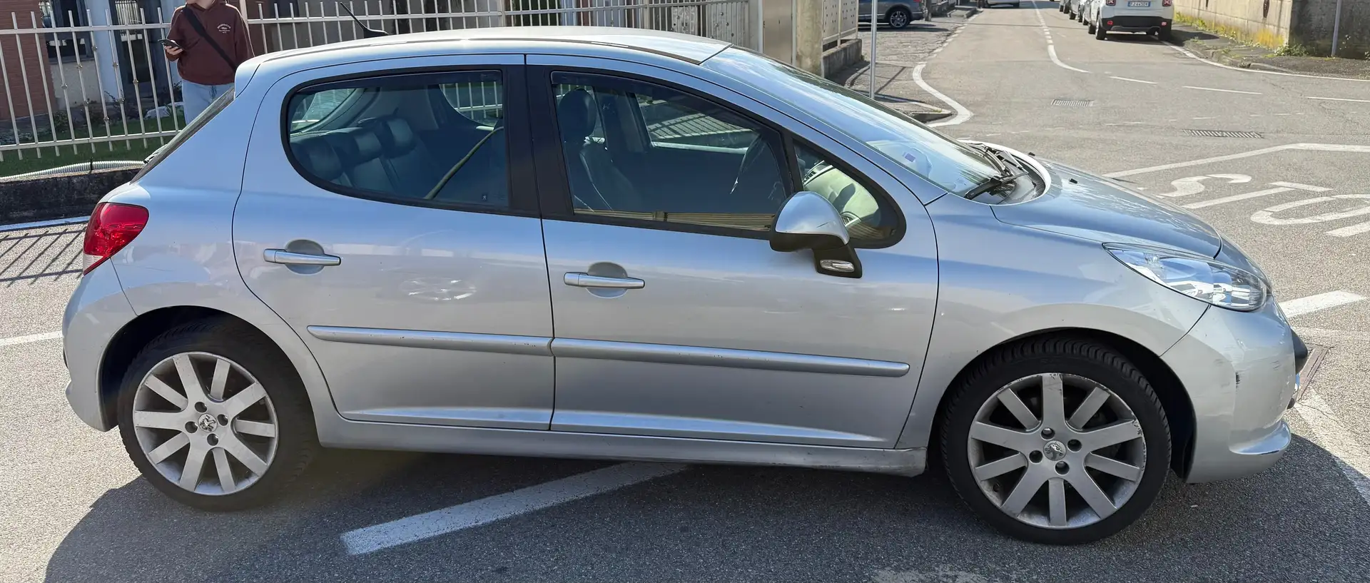 Peugeot 207 207 5p 1.6 hdi 16v XSI 110cv fap Argento - 1
