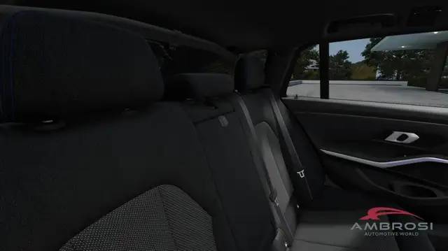 BMW 3 Series view 13