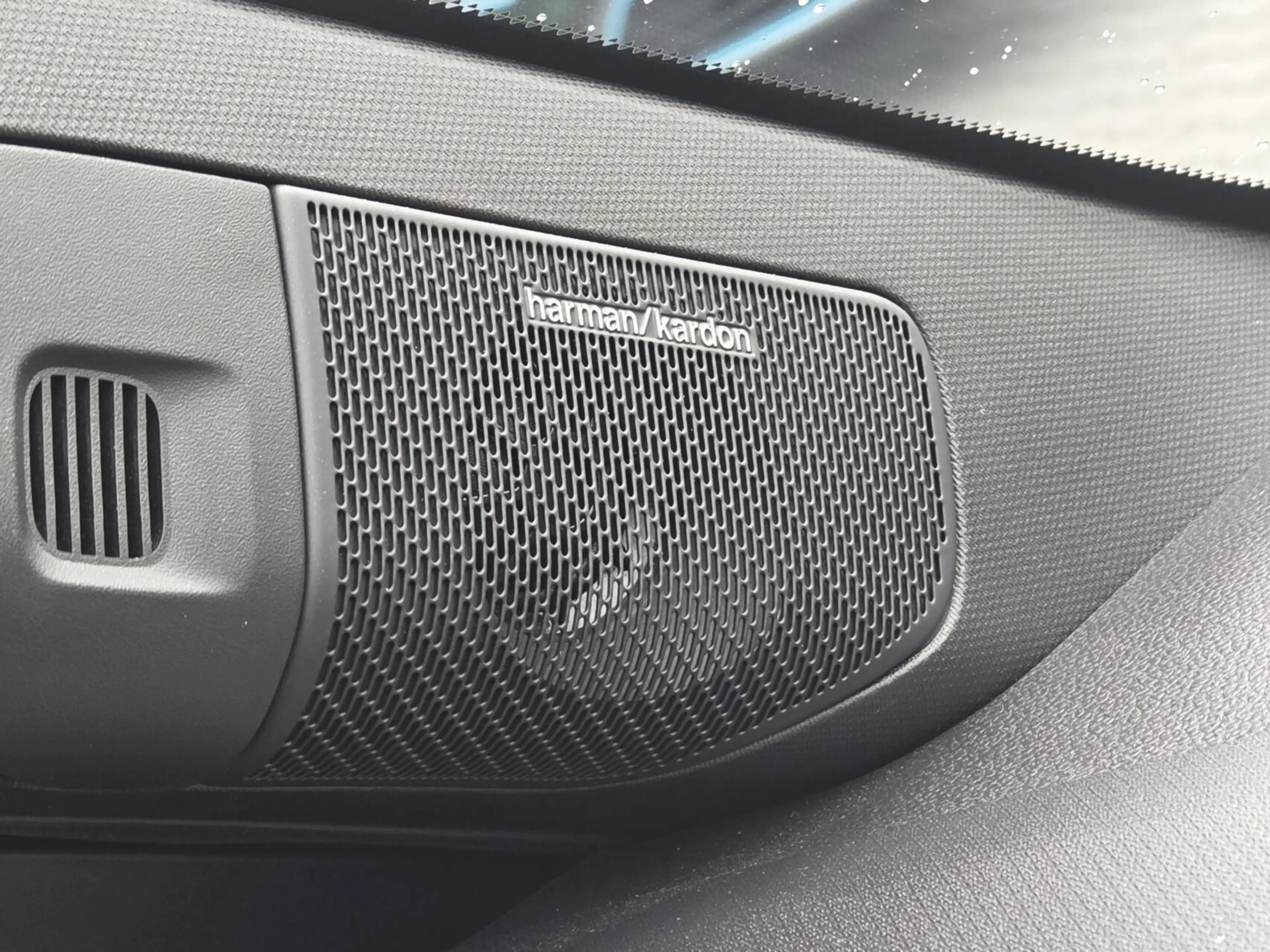 Renault R 5 urban range Techno 40kWh | Camera | Harman/Kardon — photo 8