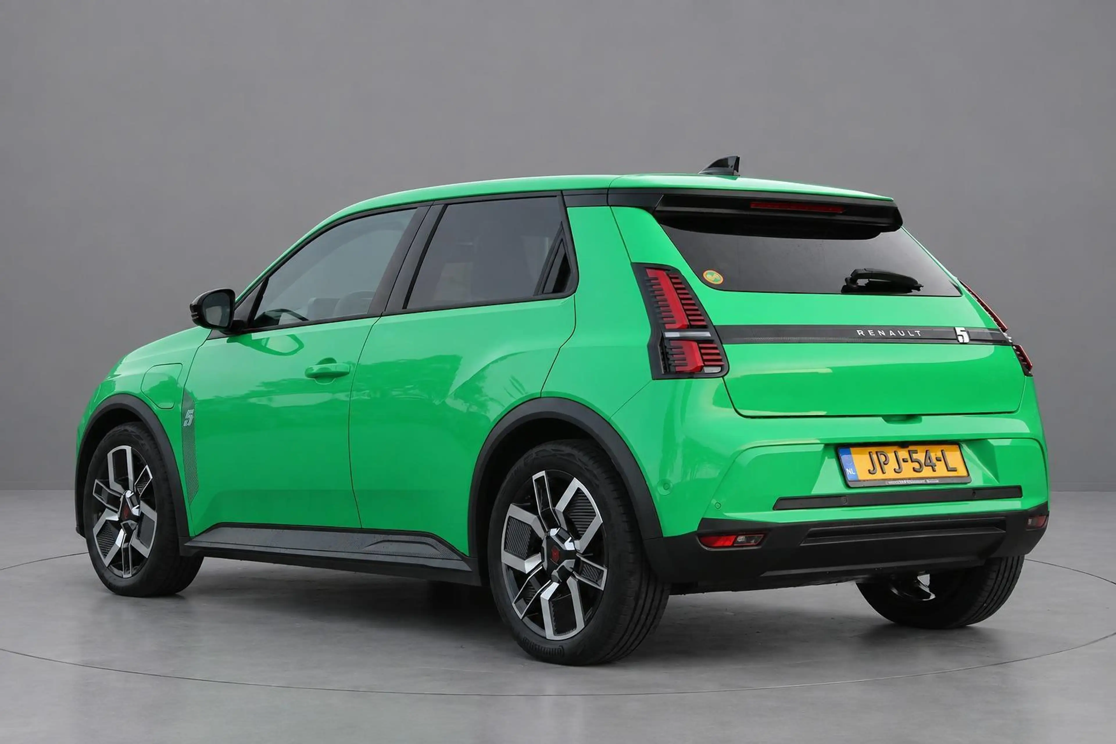 Renault R 5 urban range Techno 40kWh | Camera | Harman/Kardon — photo 10