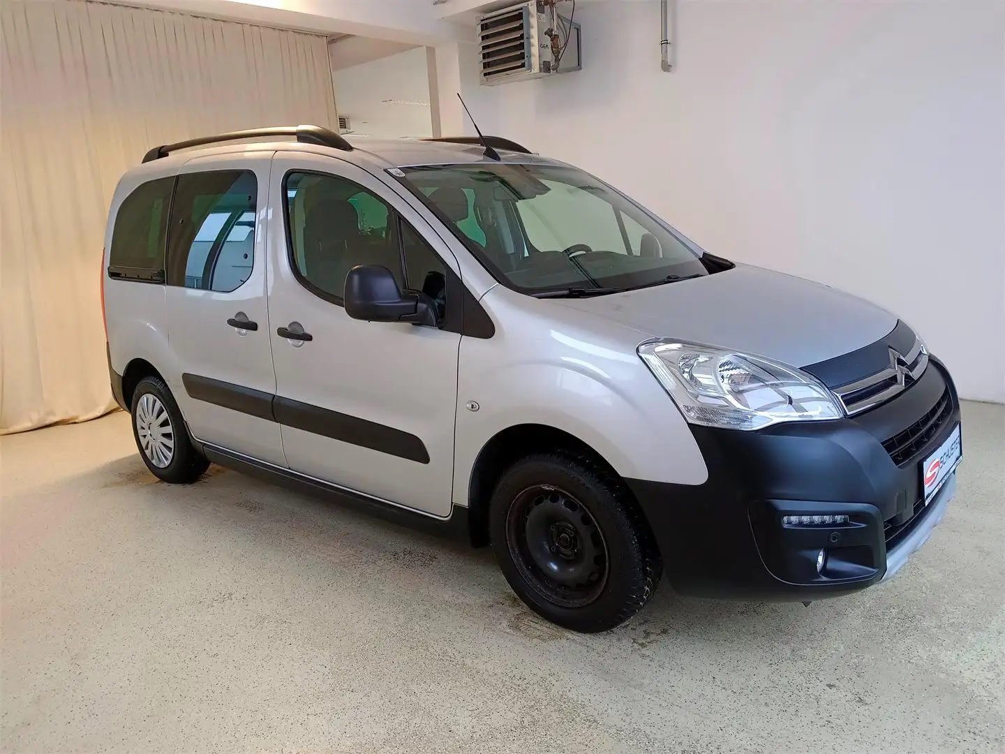 Citroen Berlingo Multispace BlueHDi 120 XTR Silber - 1