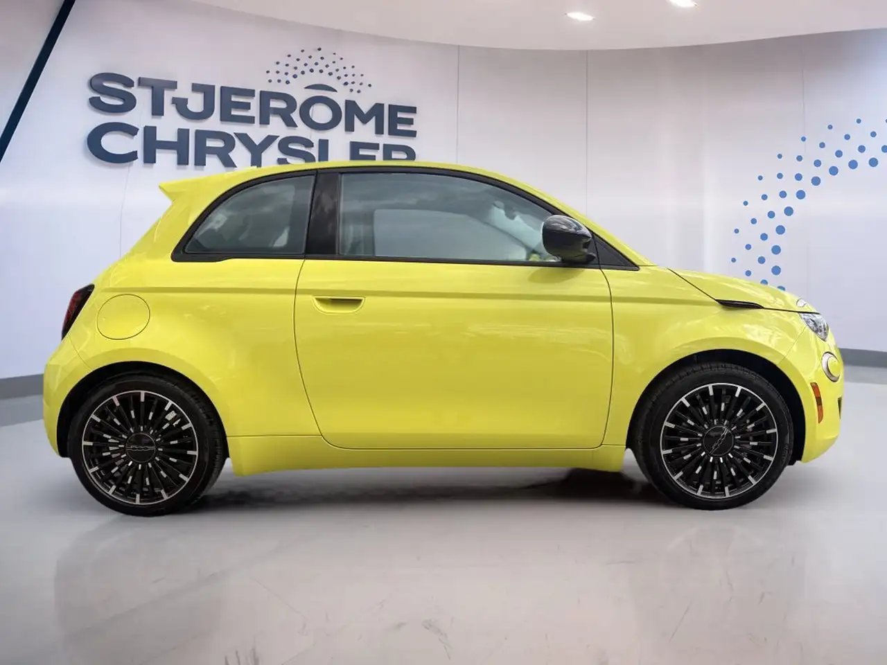 Fiat 500e снимка Fiat 500e