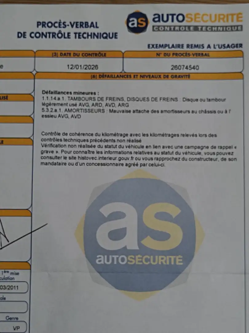 Audi A1 A1 1.2 TFSI 86 Ambiente Noir - 2