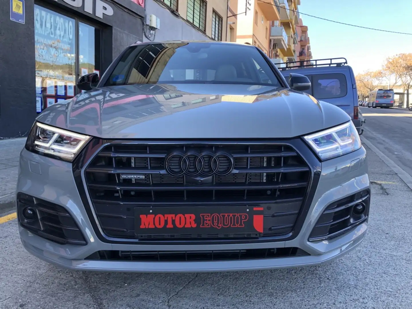 Audi Q5 55 TFSIe S line quattro-ultra S tronic Gris - 2