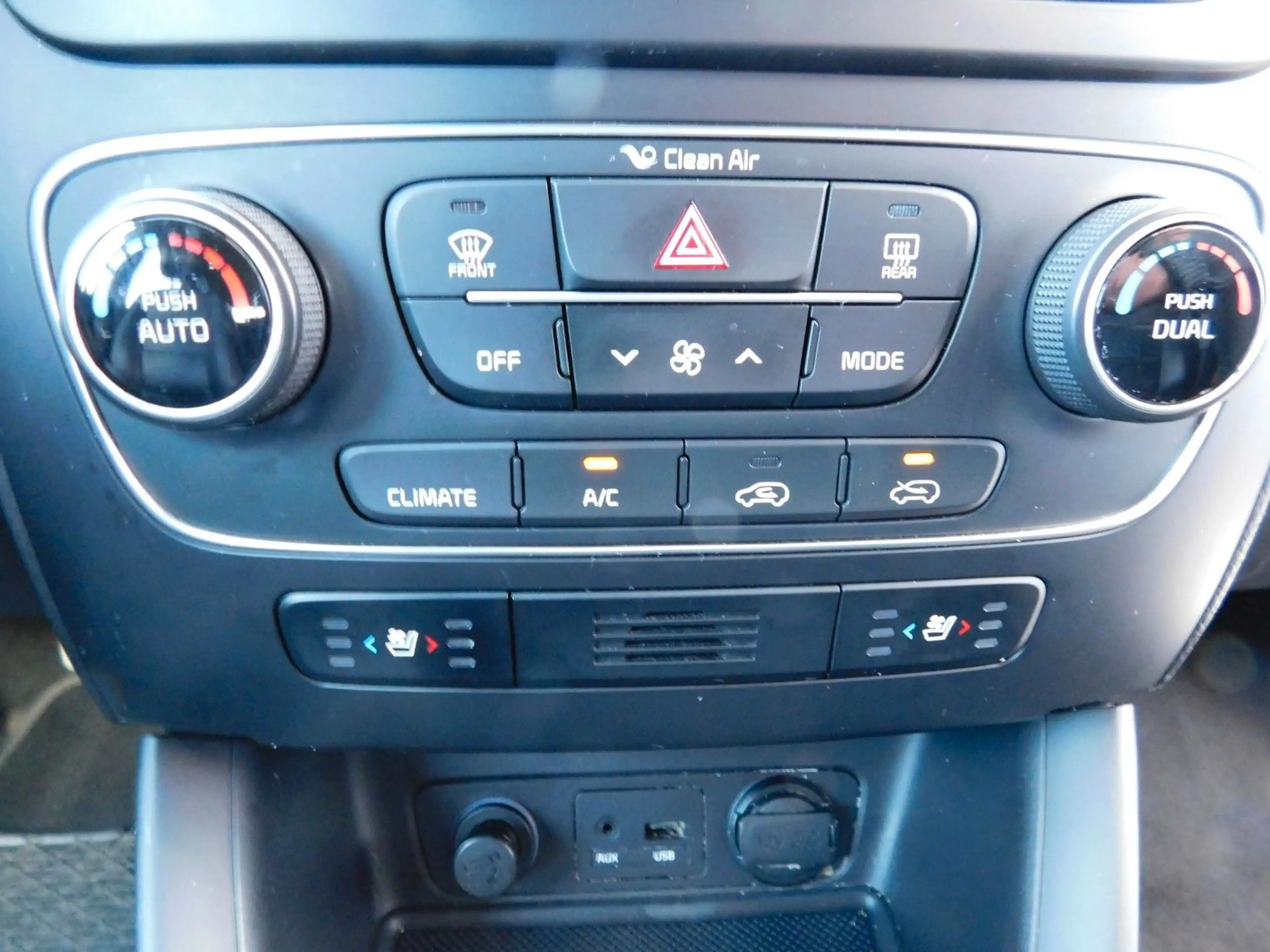 Kia Sorento Spirit 4WD/Automatik/Leder — photo 6