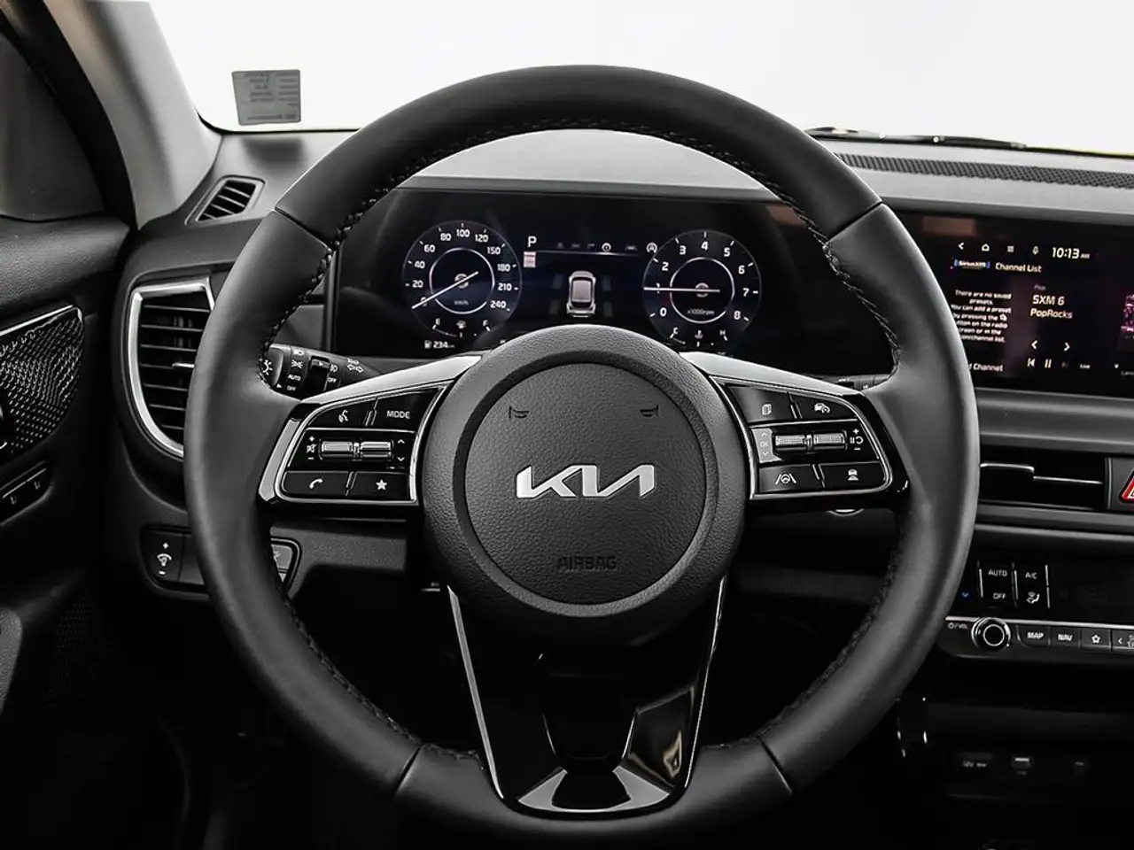 Kia Seltos снимка Kia Seltos