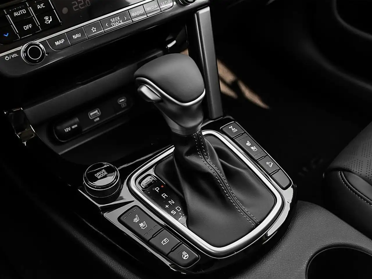 Kia Seltos снимка Kia Seltos