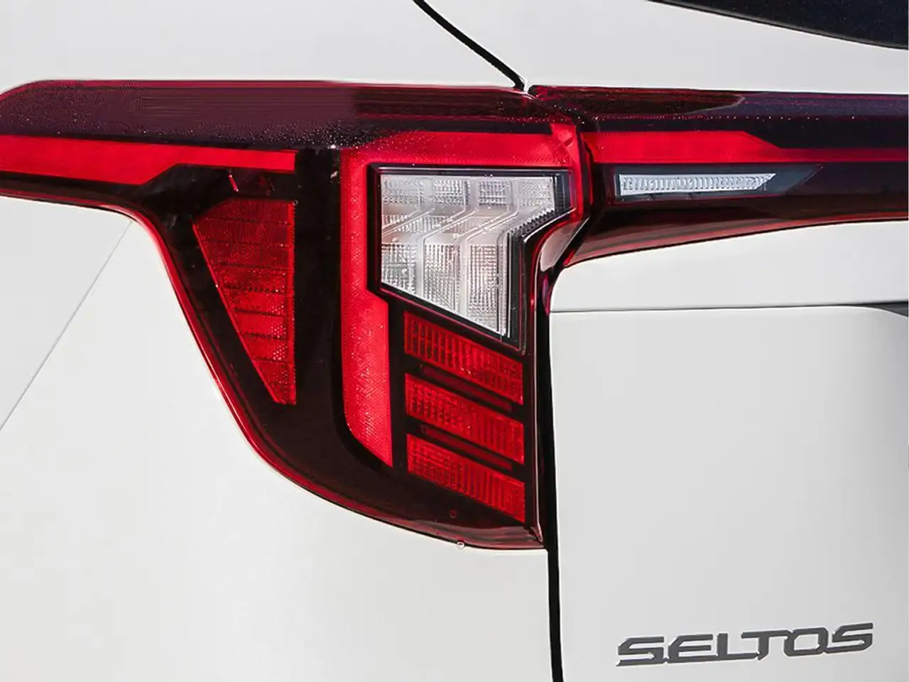 Kia Seltos снимка Kia Seltos