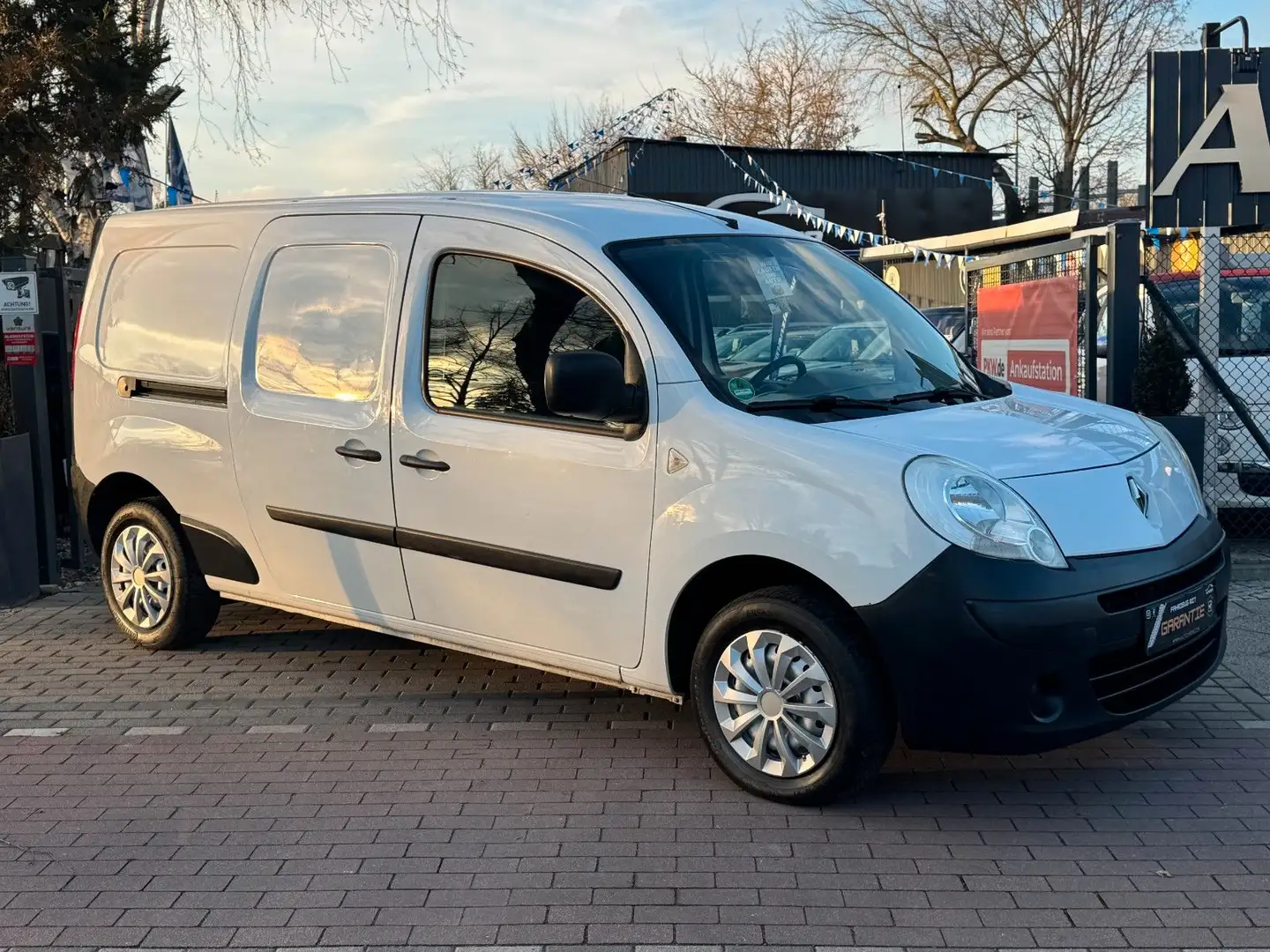 Renault Kangoo Rapid Maxi Extra 1.5dCi*Allwettter*TüvNEU Weiß - 1
