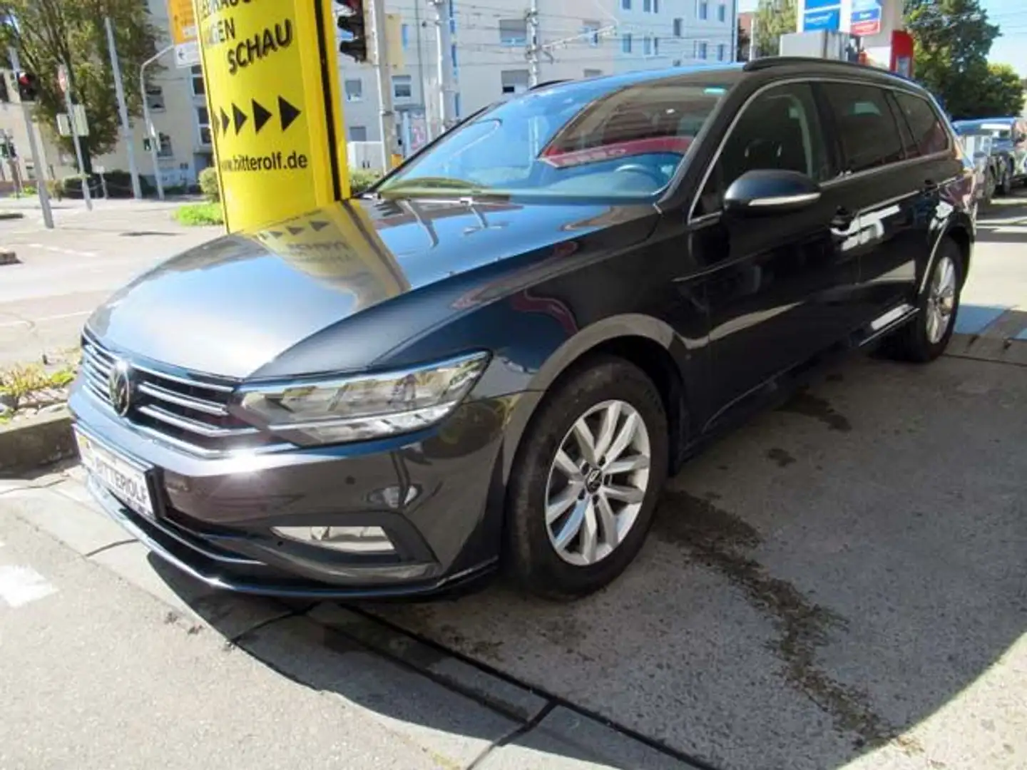 Volkswagen Passat Variant 2.0TDI DSG Navi/AHK/LED/RFK/SHZ Grau - 2