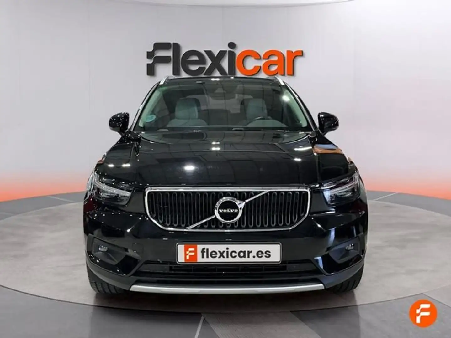 Volvo XC40 T3 Momentum Negro - 2
