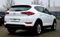 Hyundai TUCSON 1.7 CRDi/VOLL SHEFT/1HAND/NAVI/RCAM/SHZ/ Blanc - thumbnail 4