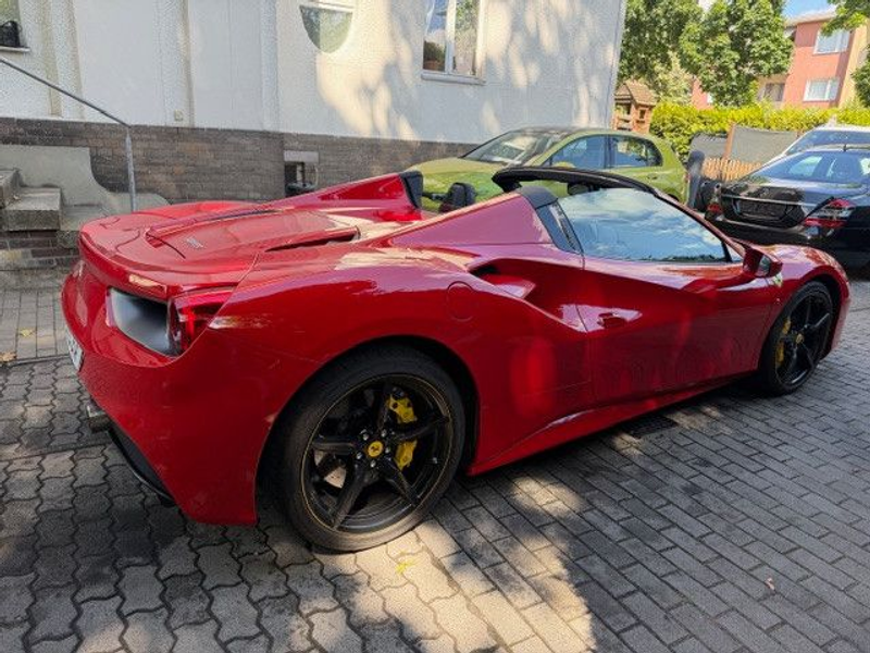 Ferrari 488 488 SPIDER SERVICE NEU|KAMERA|LIFT|LED — photo 2