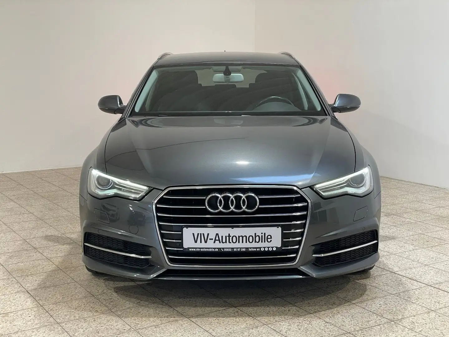 Audi A6 Avant 2.0 TDI S Line *Alcantara*BOSE*Xenon* Grau - 2
