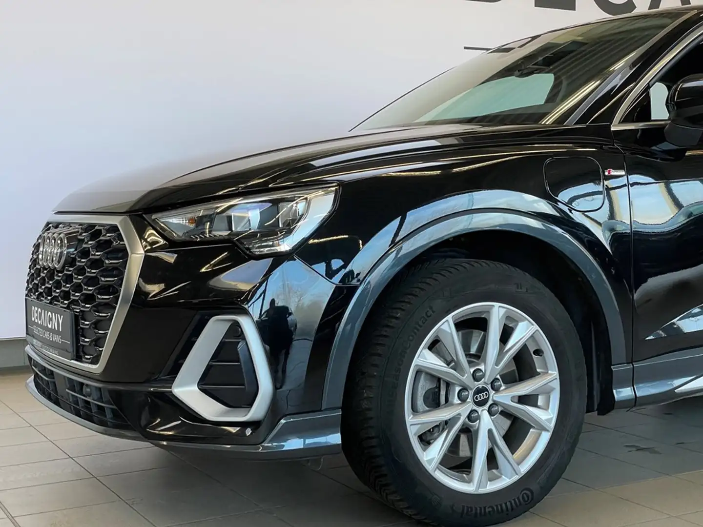 Audi Q3 Sportback 45FSIe PHEV S-Line *Camera*App Connect*N Zwart - 2
