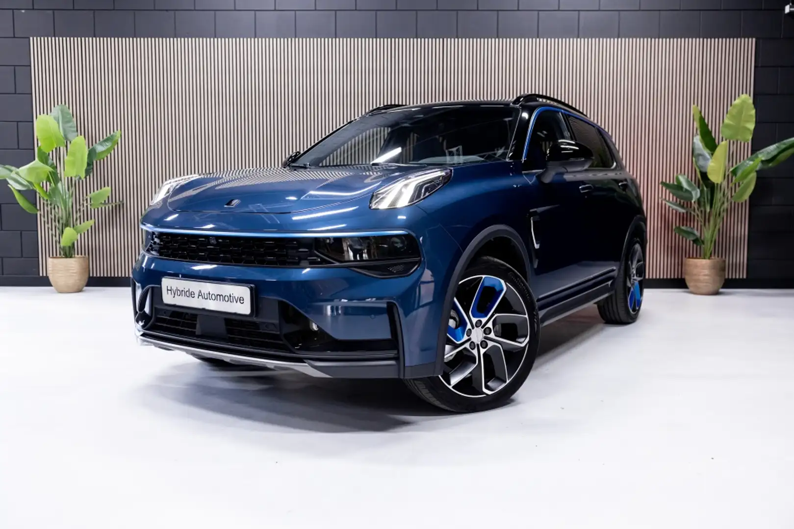 Lynk & Co 01 1.5 PHEV | Zwarte Hemel | MY23 | Pano | Blis | 360 Blauw - 1