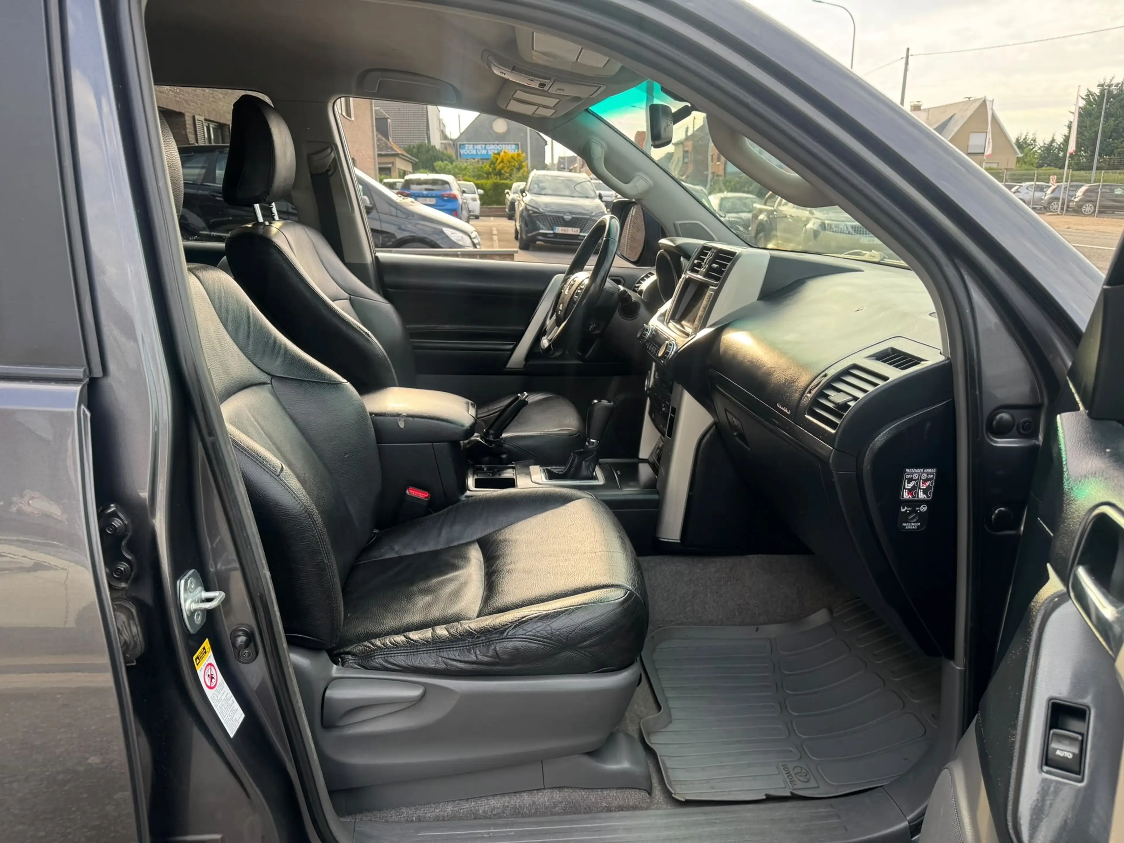 Toyota Land Cruiser Landcruiser 3.0 D-4D — photo 9