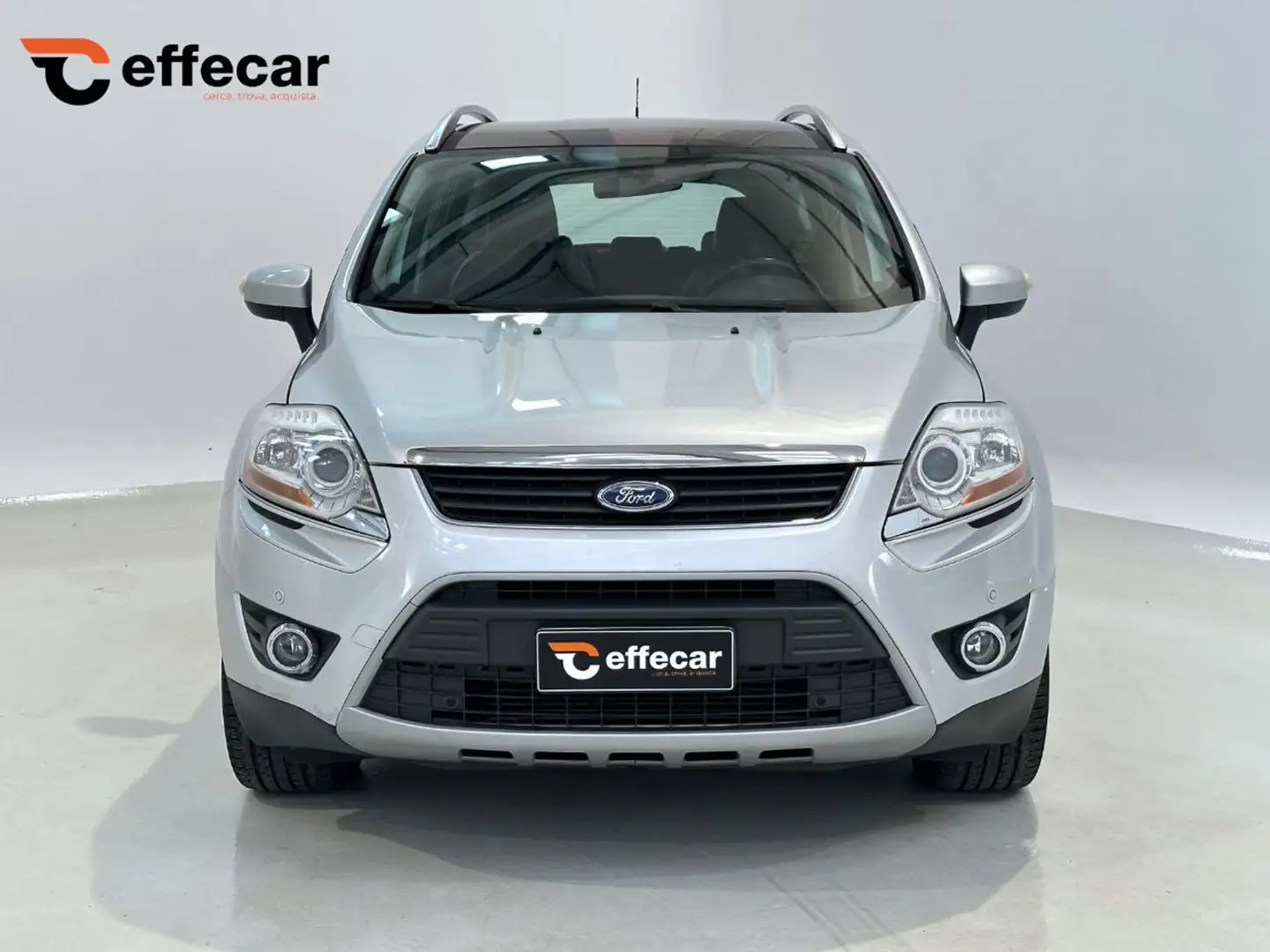 Ford Kuga 2.0 TDCi 163 CV 4WD Powersh.Titanium DPF Silber - 2