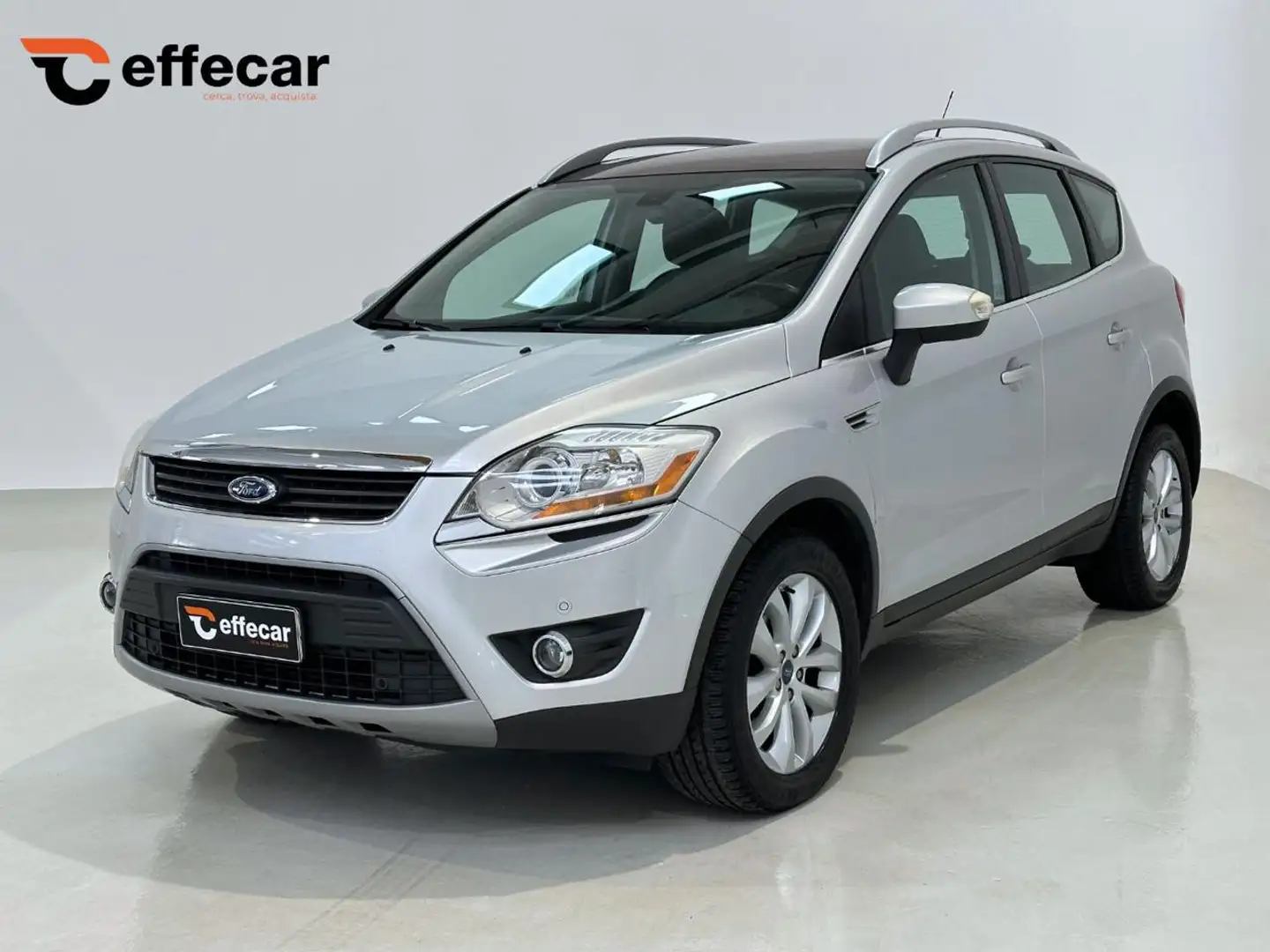 Ford Kuga 2.0 TDCi 163 CV 4WD Powersh.Titanium DPF Silber - 1