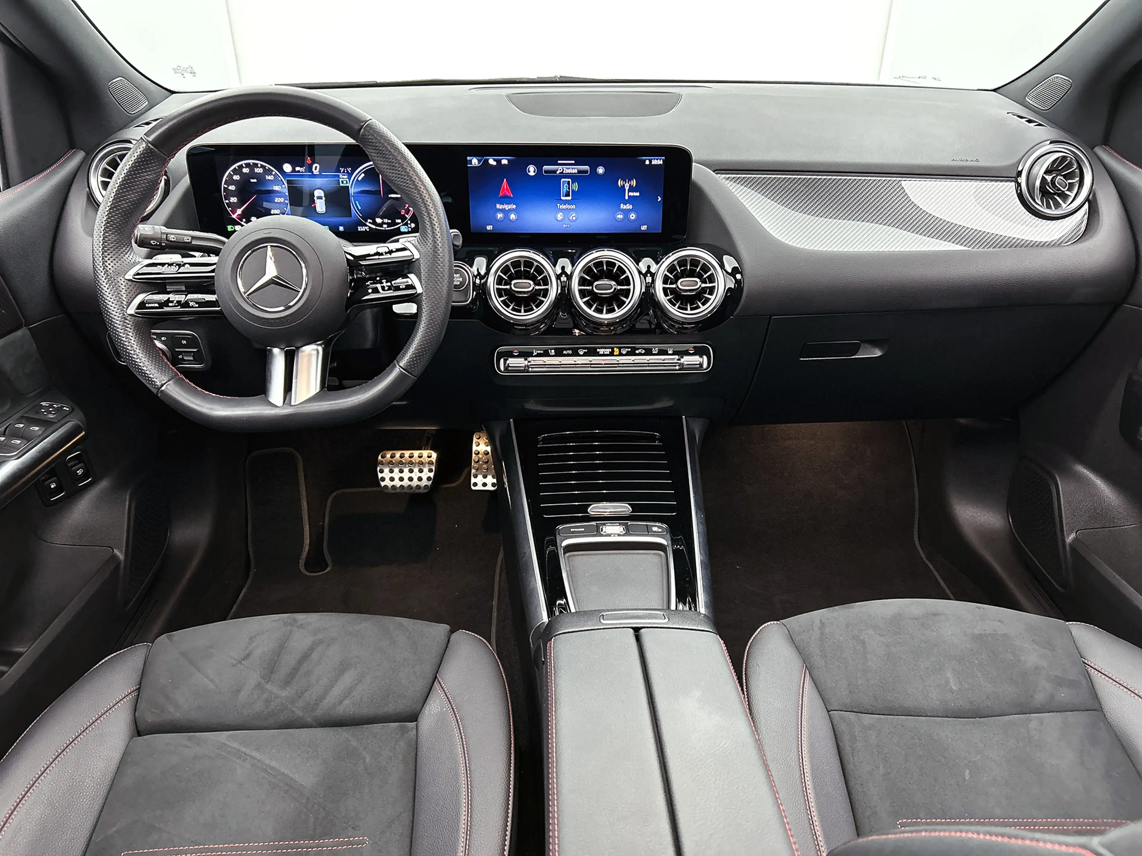 Mercedes-Benz B 250 e Business Solution AMG AMG Line | Panoramadak | P — photo 5