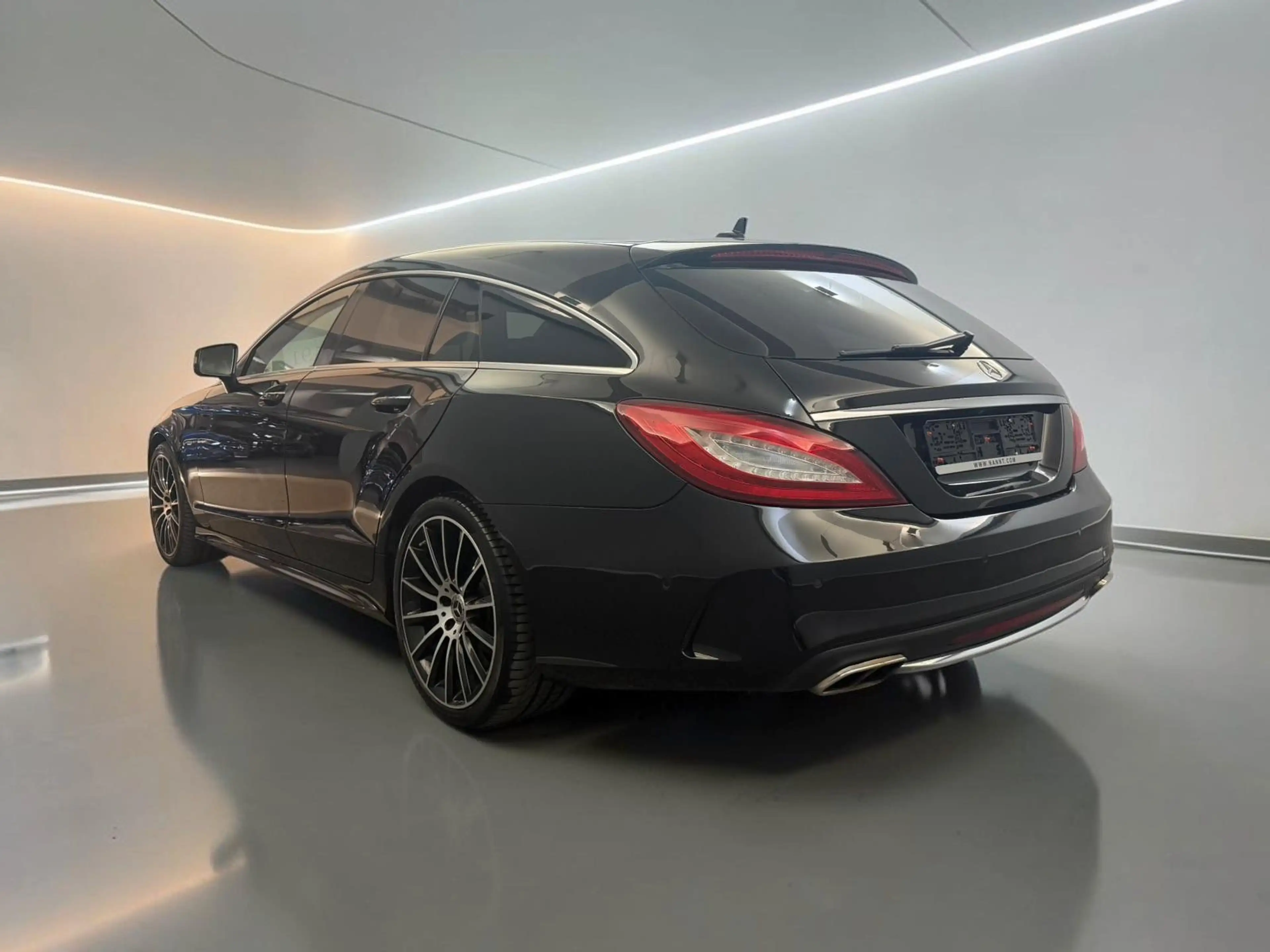 Mercedes-Benz CLS 350 SB 4M AMG FINAL EDITION/MEGAVOLL + TOP — photo 5