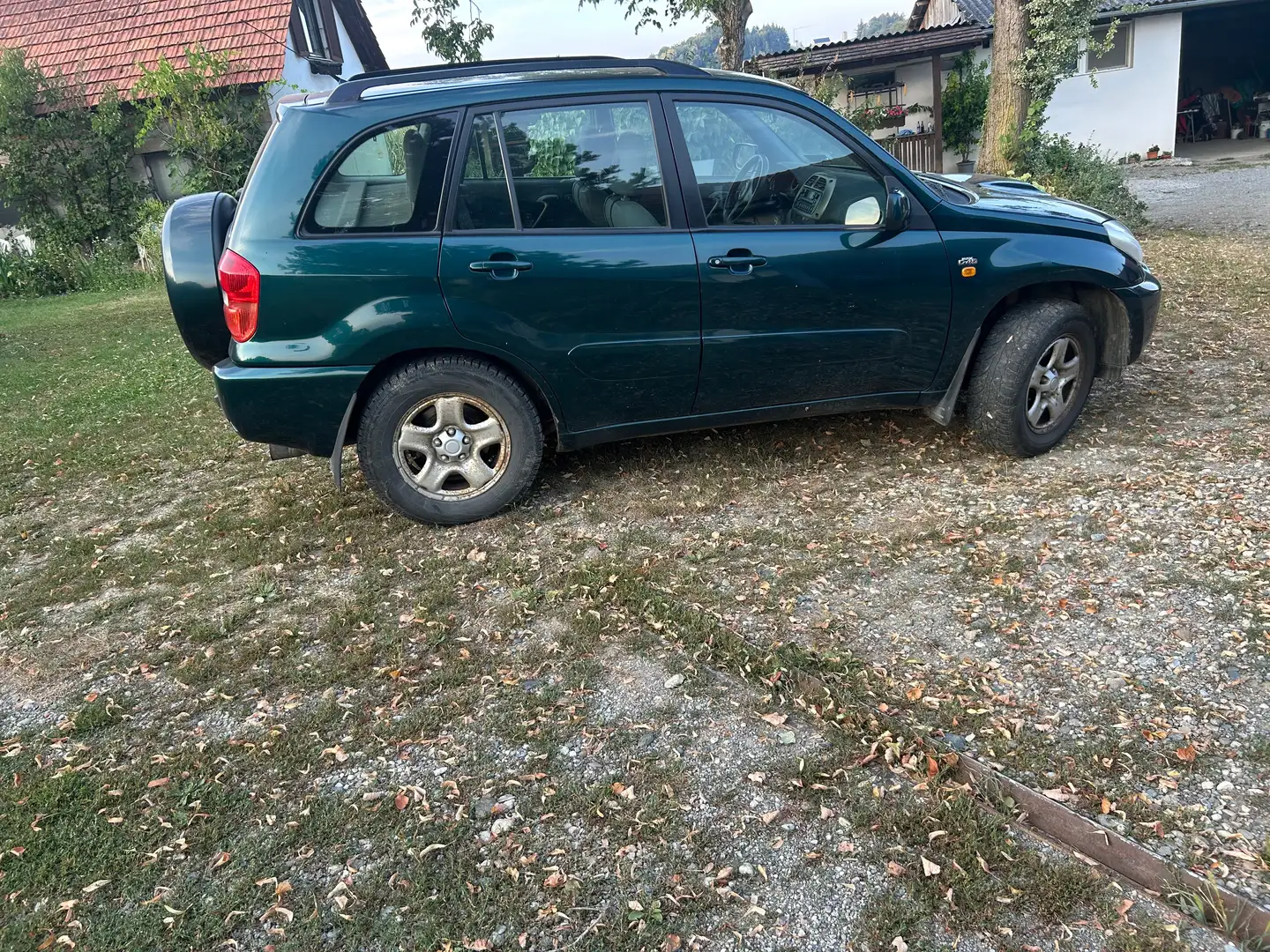 Toyota RAV 4 RAV4 2,0 D-4D 4WD Grün - 2