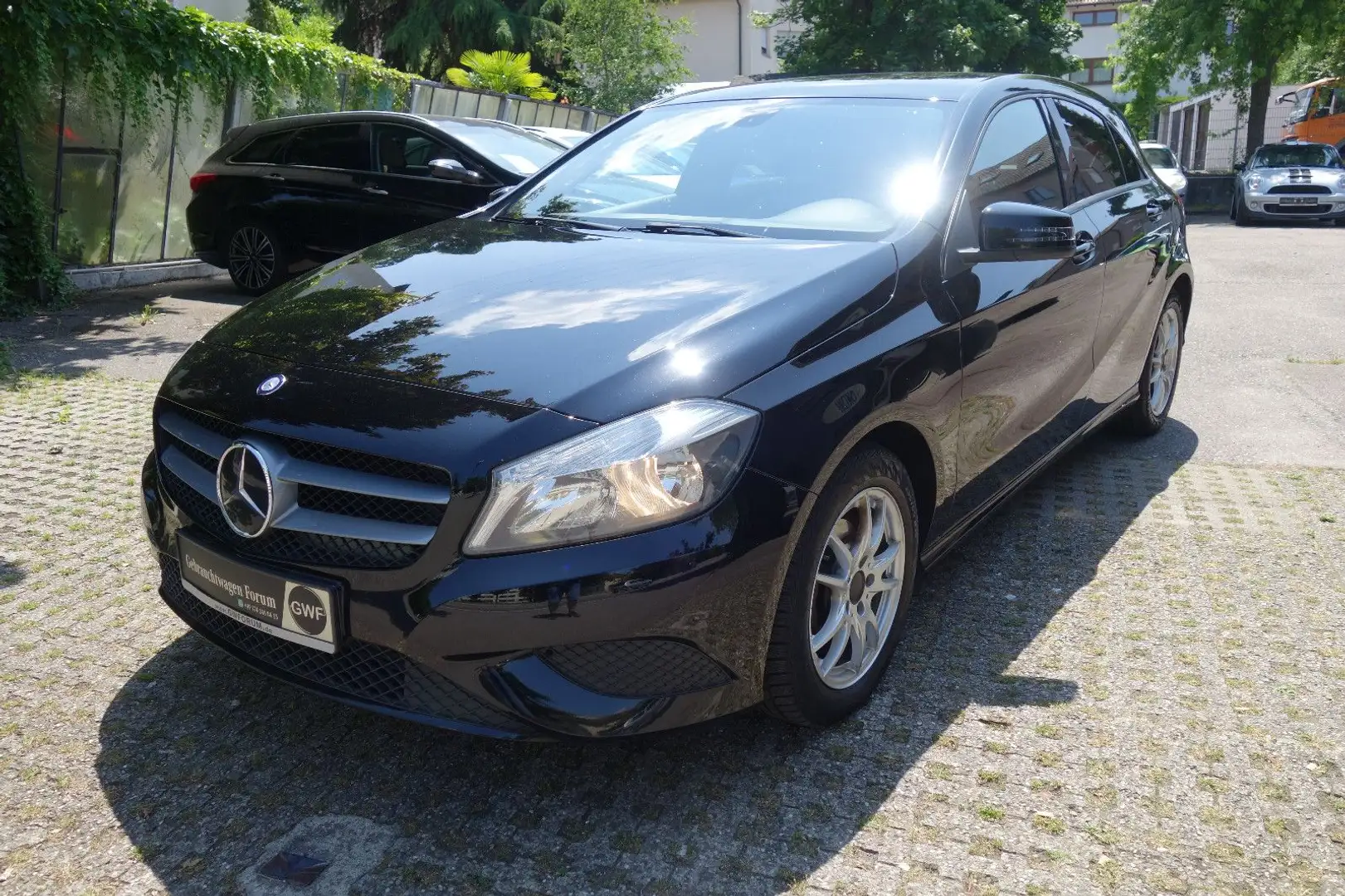 Mercedes-Benz A 180 A -Klasse A 180 BlueEfficiency KLIMA ALU Zwart - 2