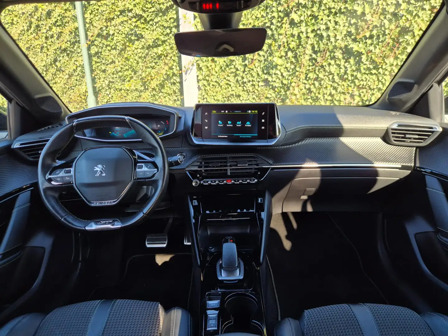 Peugeot e-208 EV GT 350 50 kWh | Stoelverwarming | Accu 89% | Ca Weiß - 2