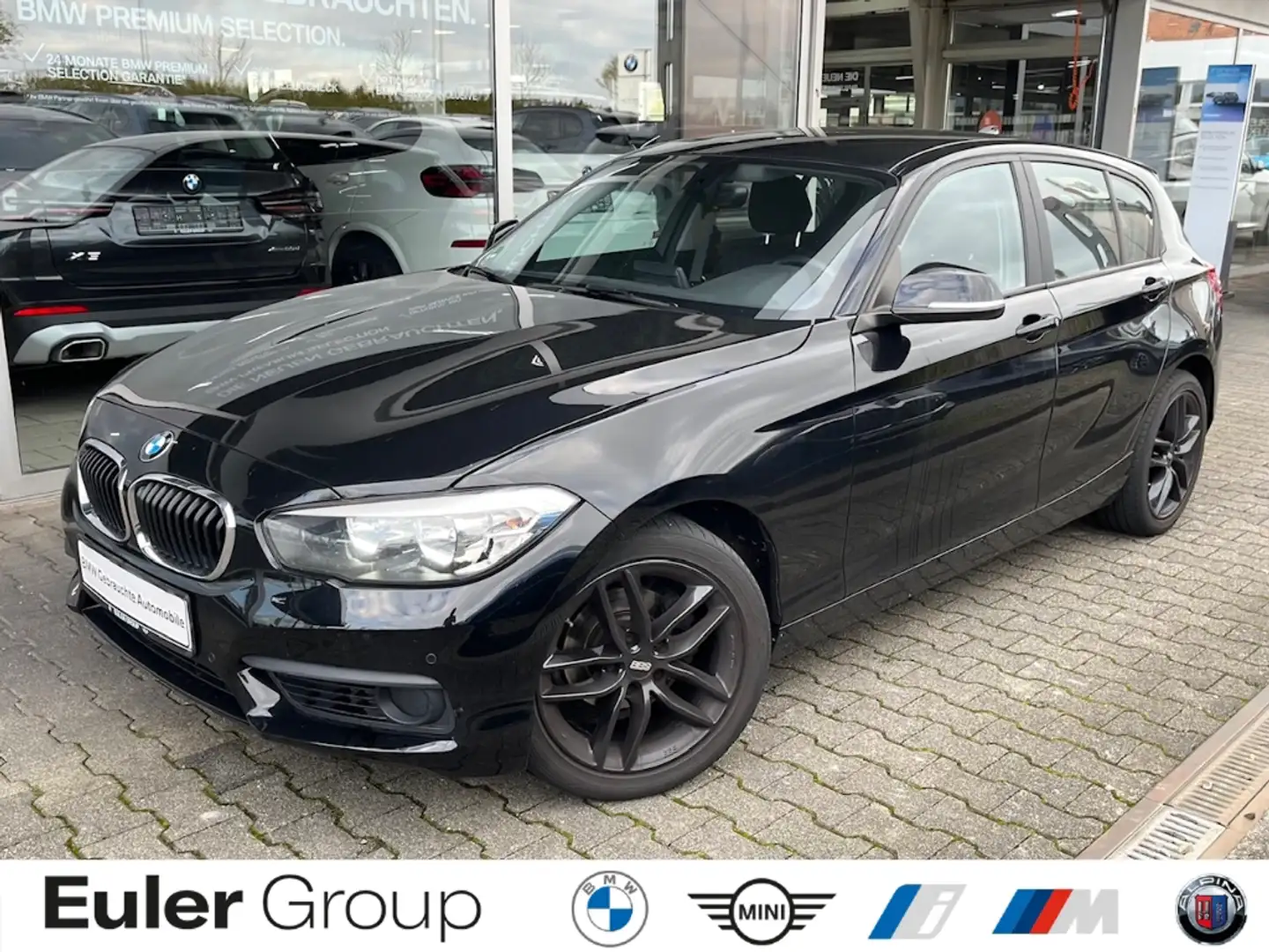 BMW 118 i 5-Türer Klimaautom Fahrerprofil SHZ Keyless PDCv Schwarz - 1