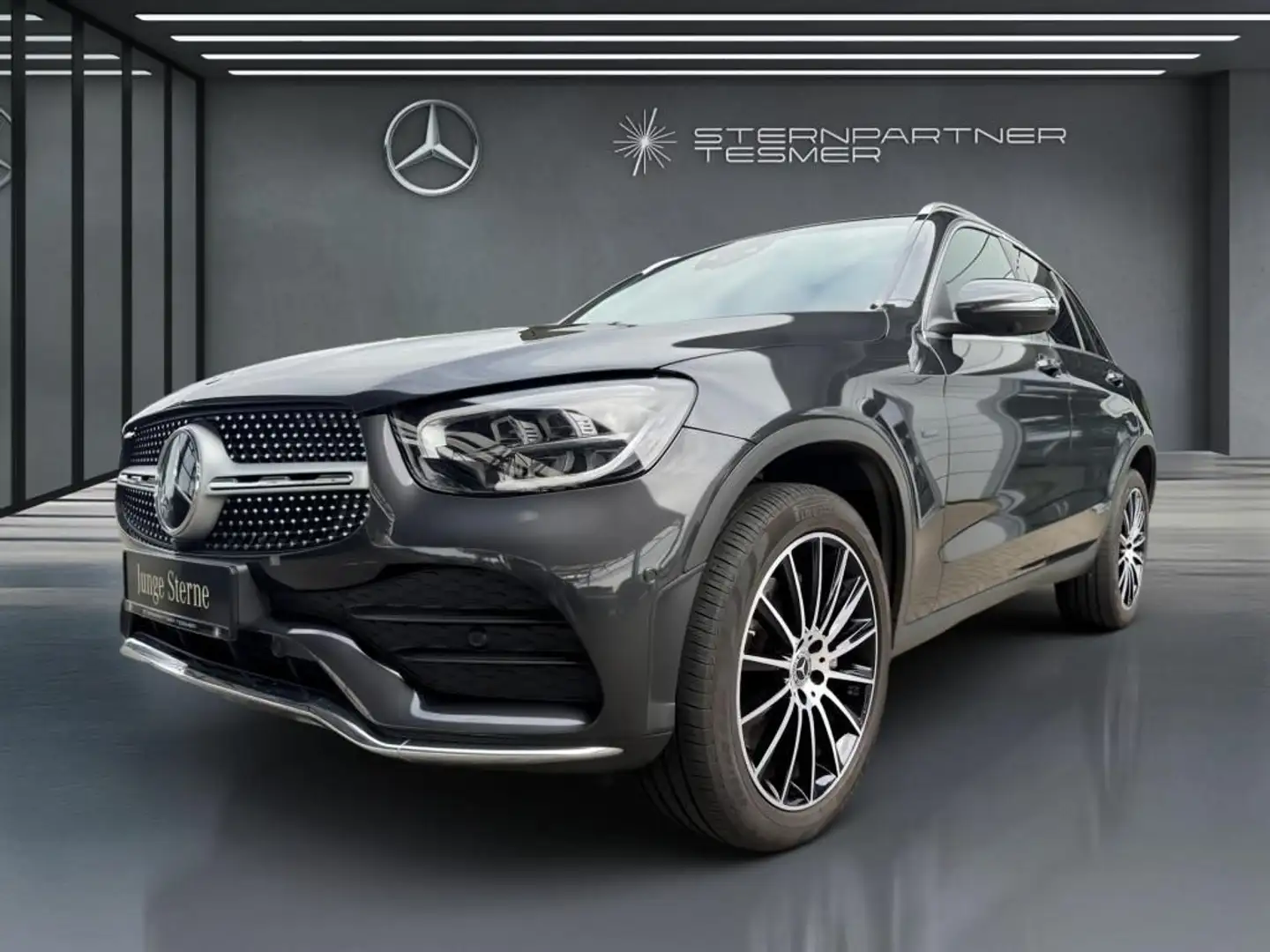 Mercedes-Benz GLC 300 de 4M AMG, 20'', Pano, DISTR., AHK, Burm Grau - 2