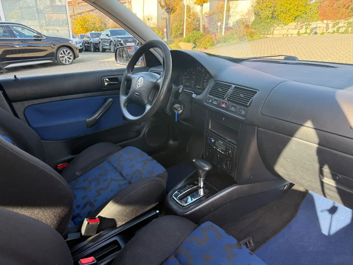 Volkswagen Golf IV 1.6 Automatik/ Schiebedach/ Klima/EURO 4 Blau - 2